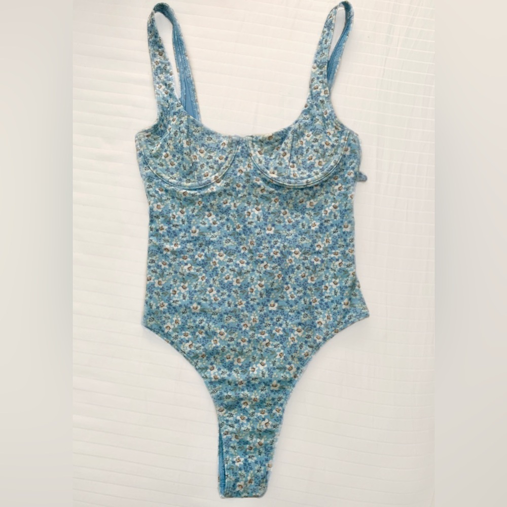 One Piece Abercrombie bathing suit